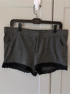 Metal Mulisha Y2K Gray Lace Trim Low Rise Micro Shorts Women’s Size L